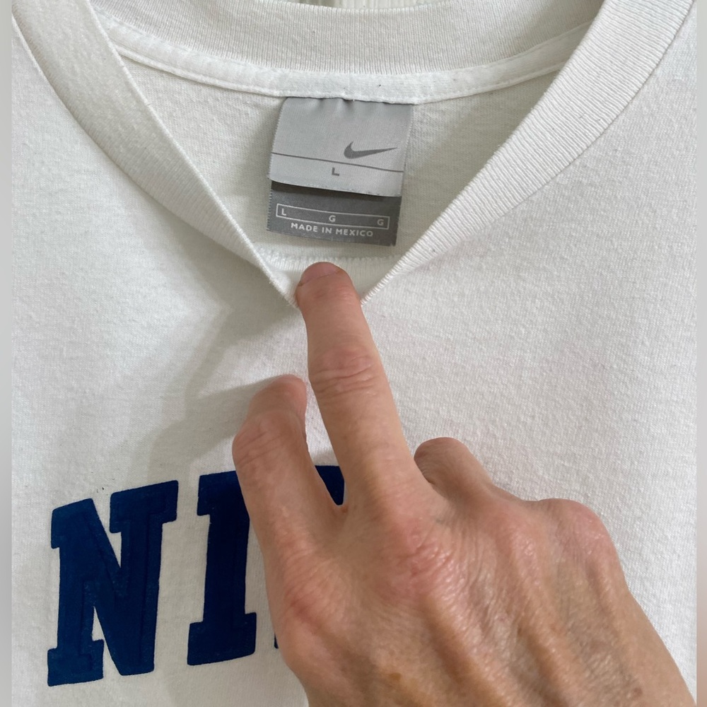 Nike T Shirt Long Sleeve Boys Size Large - Picture 3 of 5